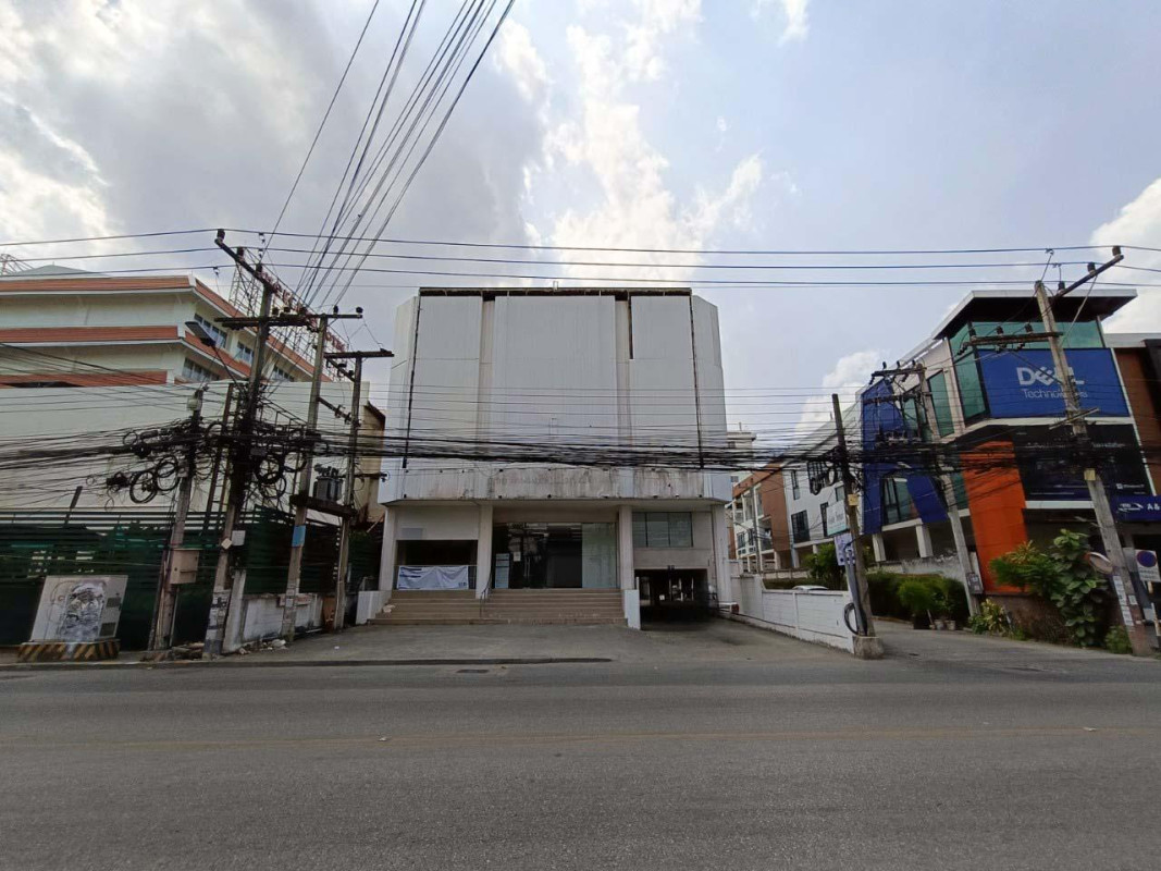 อื่นๆ เชียงใหม่ เมืองเชียงใหม่ ช้างเผือก 58150000