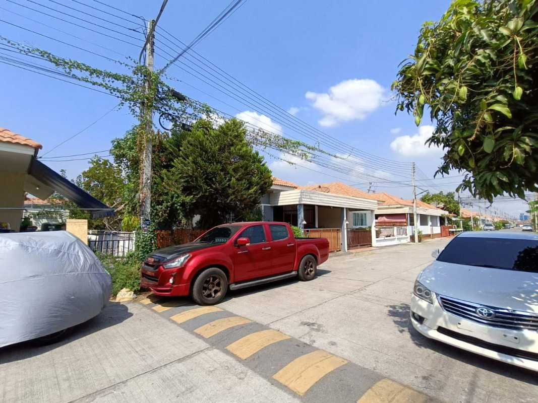 Twin house Phra Nakhon Si Ayutthaya Bang Pa-in Ban Krot 2351000