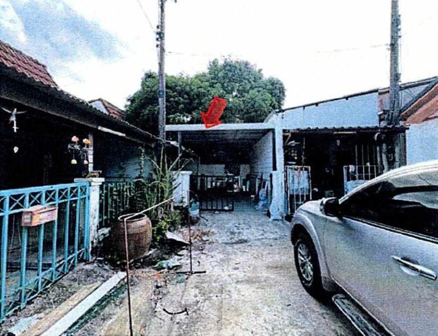 Townhouse Pathum Thani Thanyaburi Lam Phak Kut 0