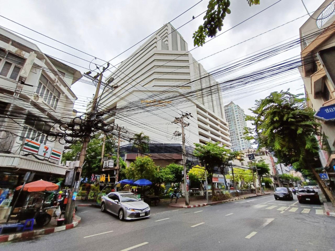Misc. Bangkok Bang Rak Suriyawong 50830000