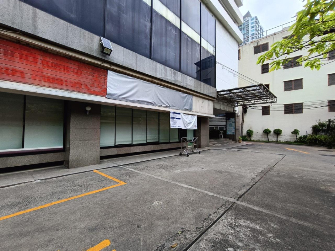 Misc. Bangkok Bang Rak Suriyawong 50830000
