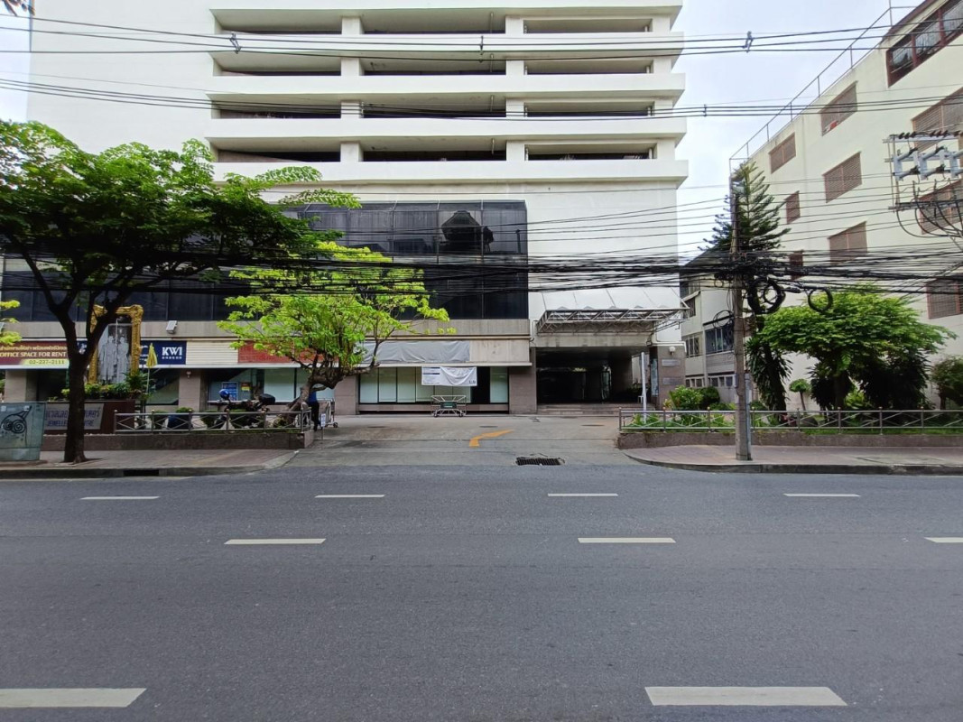 Misc. Bangkok Bang Rak Suriyawong 50830000
