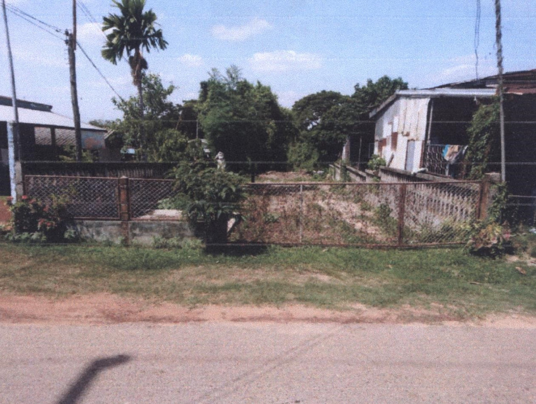Residential land/lot Sakon Nakhon Mueang Sakon Nakhon That Choengchum 1144000