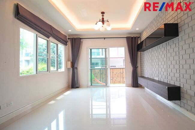 บ้านเดี่ยว บุราสิริ ท่าข้าม-พระราม 2 กรุงเทพมหานคร บางขุนเทียน ท่าข้าม 5500000