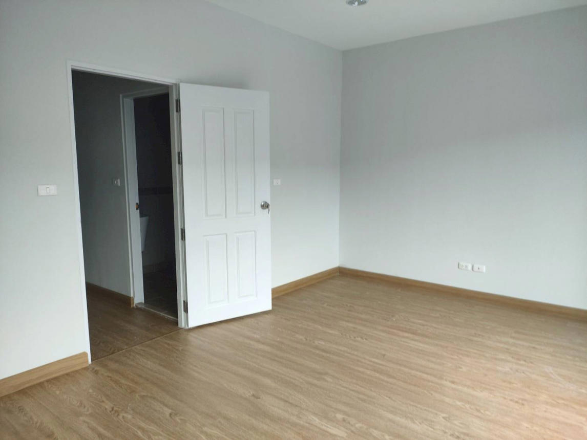 Townhouse Nonthaburi Bang Kruai Wat Chalo 2700000