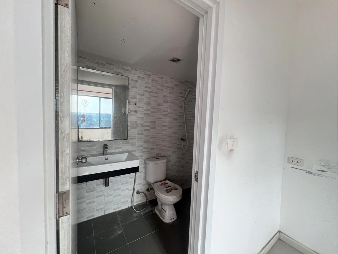 Townhouse Nonthaburi Pak Kret Ban Mai 2800000