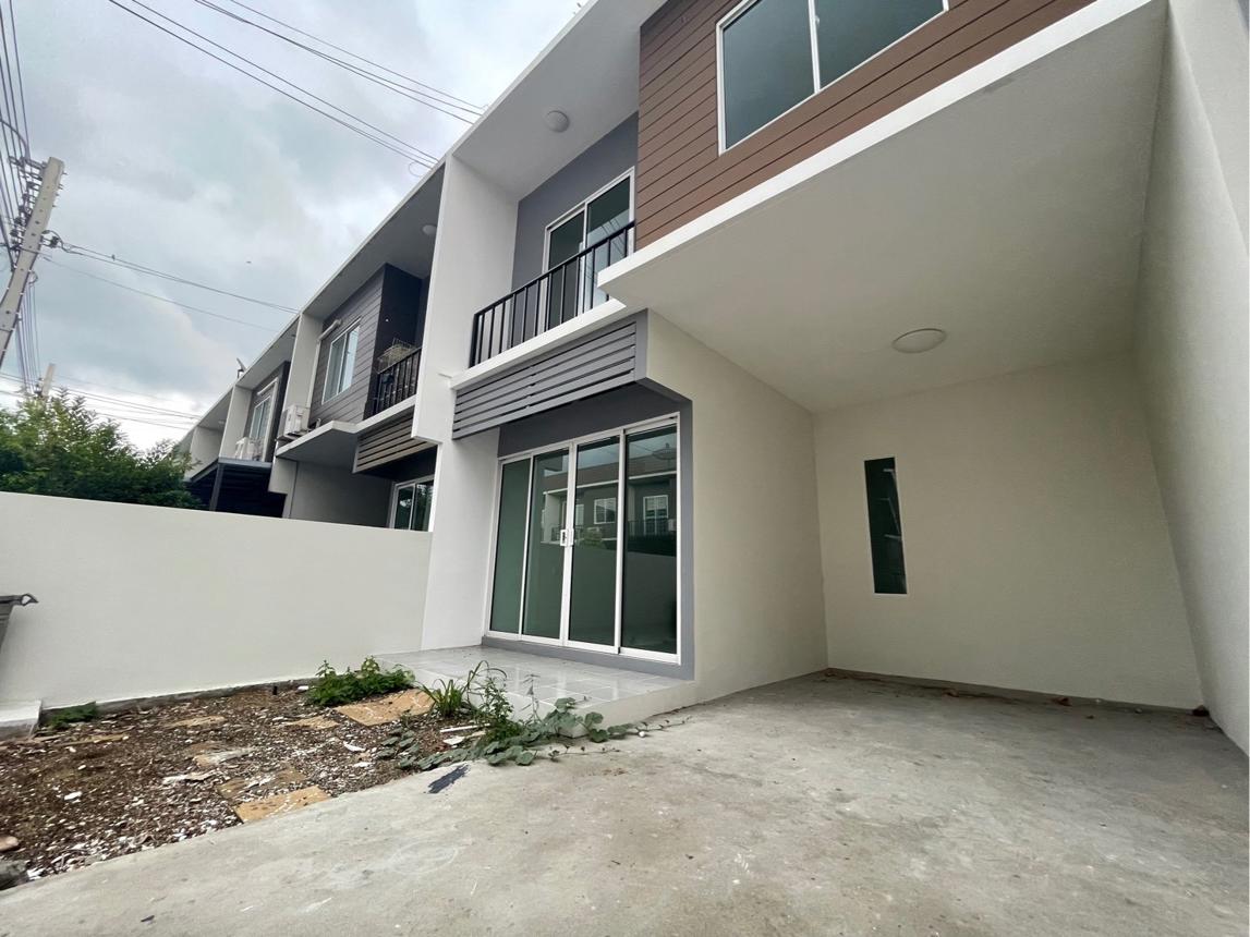 Townhouse Nonthaburi Sai Noi Sai Noi 2000000