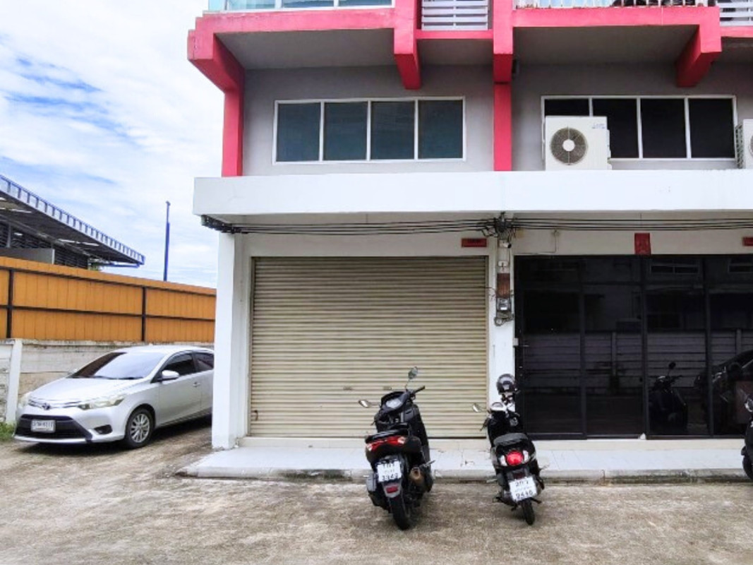 Commercial building Chon Buri Si Racha Nong Kham 3000000