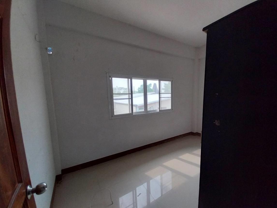 Commercial building Kalasin Mueang Kalasin Kalasin 3000000