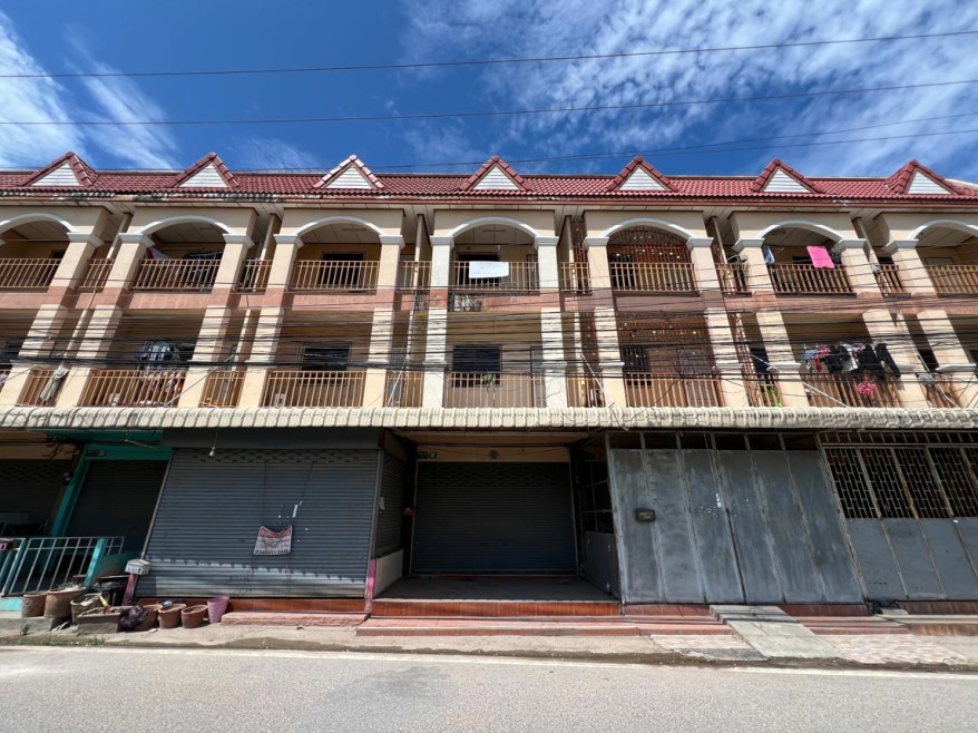 Commercial building Chon Buri Si Racha Thung Sukhla 3620000