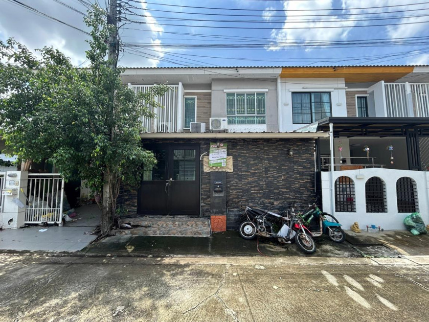 Townhouse Bangkok Khlong Sam Wa Bang Chan 2100000