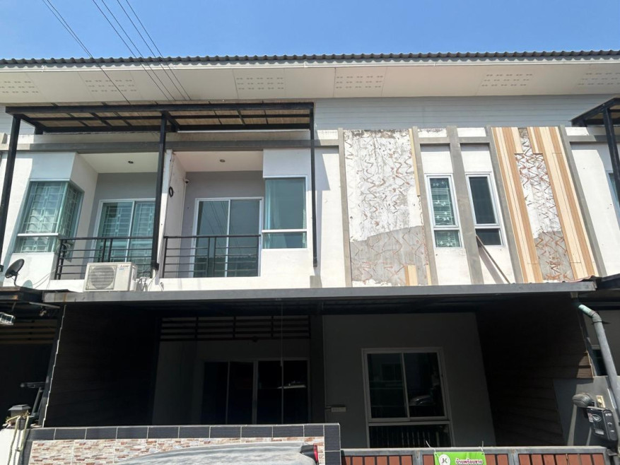 Townhouse Bangkok Khlong Sam Wa Sai Kong Din 2550000