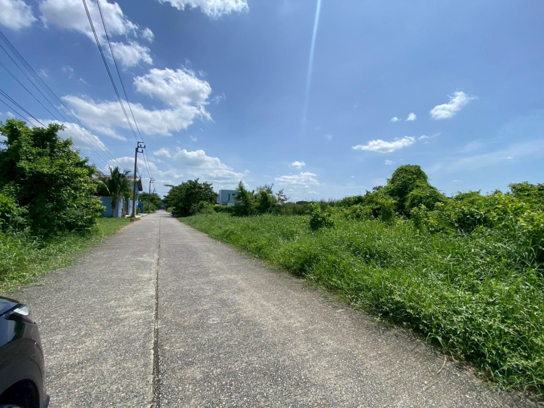 ที่ดินเปล่า ปิ่นทองแลนด์แฟคทอรี่ นนทบุรี บางบัวทอง ละหาร 2200000