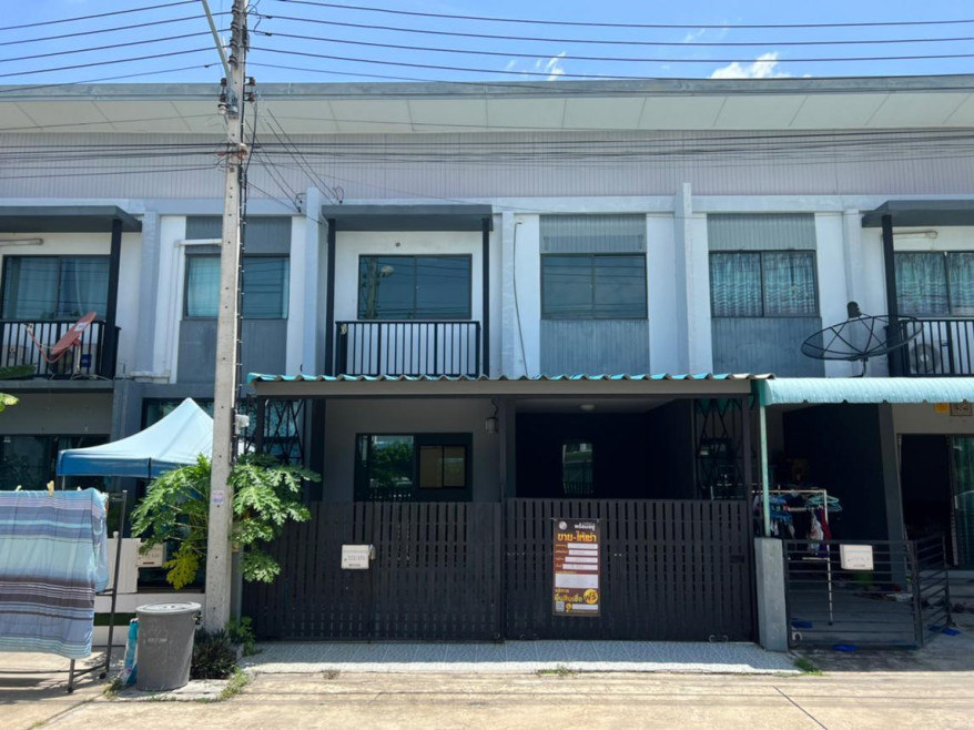 Townhouse Pathum Thani Mueang Pathum Thani Bang Luang 1900000