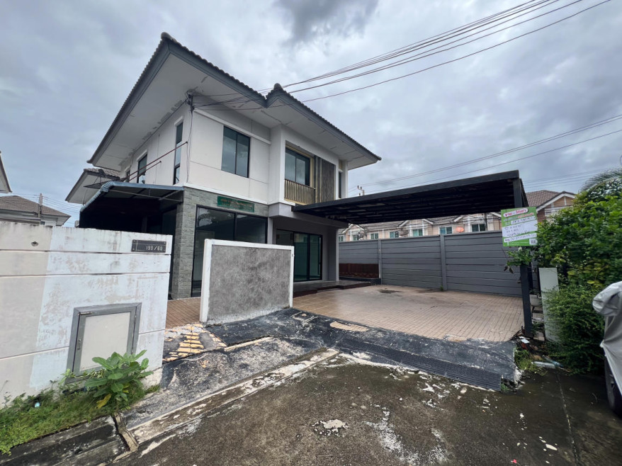 Townhouse Pathum Thani Mueang Pathum Thani Lak Hok 4540000