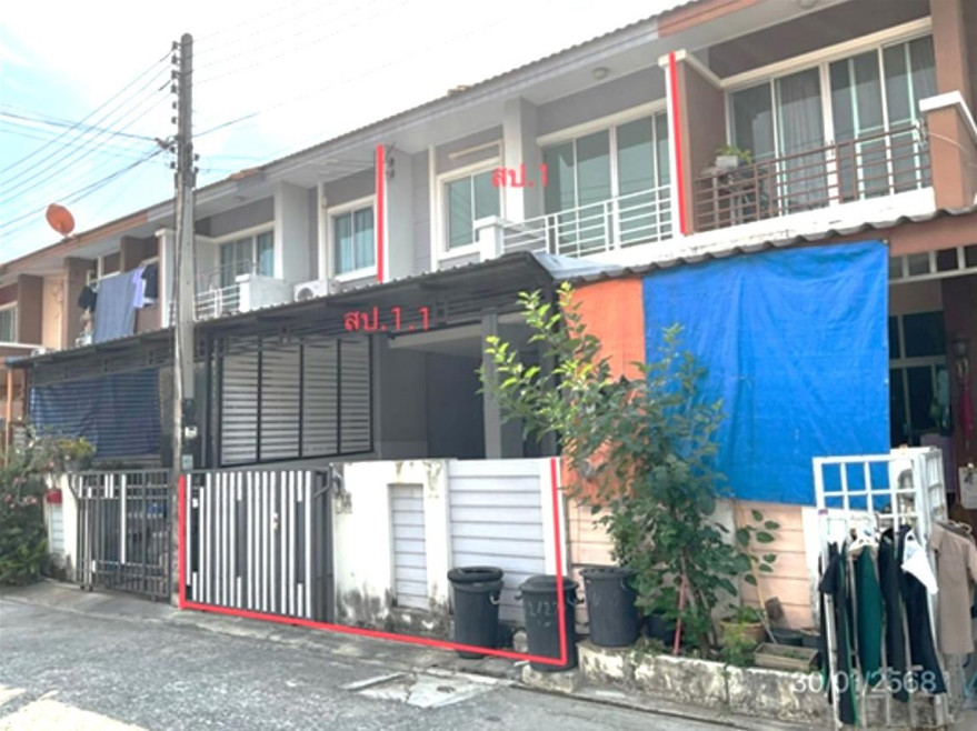 Townhouse Pathum Thani Lam Luk Ka Lat Sawai 2100000
