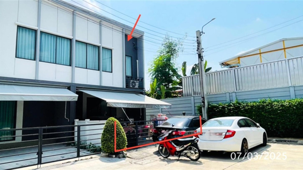 Townhouse Bangkok Bang Khen Tha Raeng 3400000