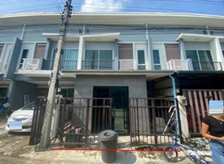 Townhouse Pathum Thani Lam Luk Ka Lat Sawai 2000000