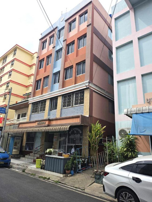 Flat Pathum Thani Thanyaburi Pracha Thipat 18000000