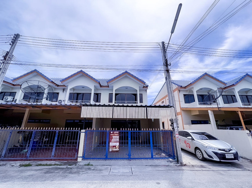 ทาวน์เฮ้าส์ ดอนเจริญวิลล่า ชลบุรี พานทอง หนองตำลึง 1800000