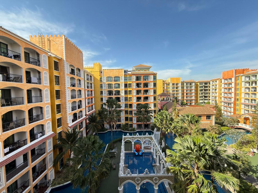 Condominium Chon Buri Sattahip Na Chom Thian 2407000