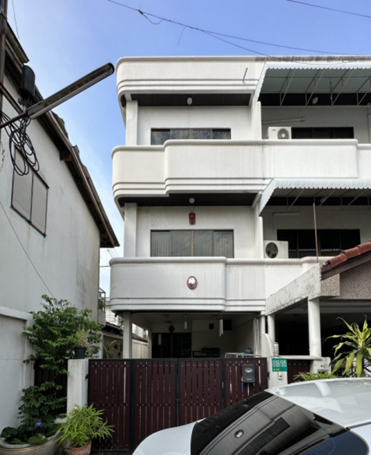 Townhouse Bangkok Yan Nawa Bang Phongphang 12000000