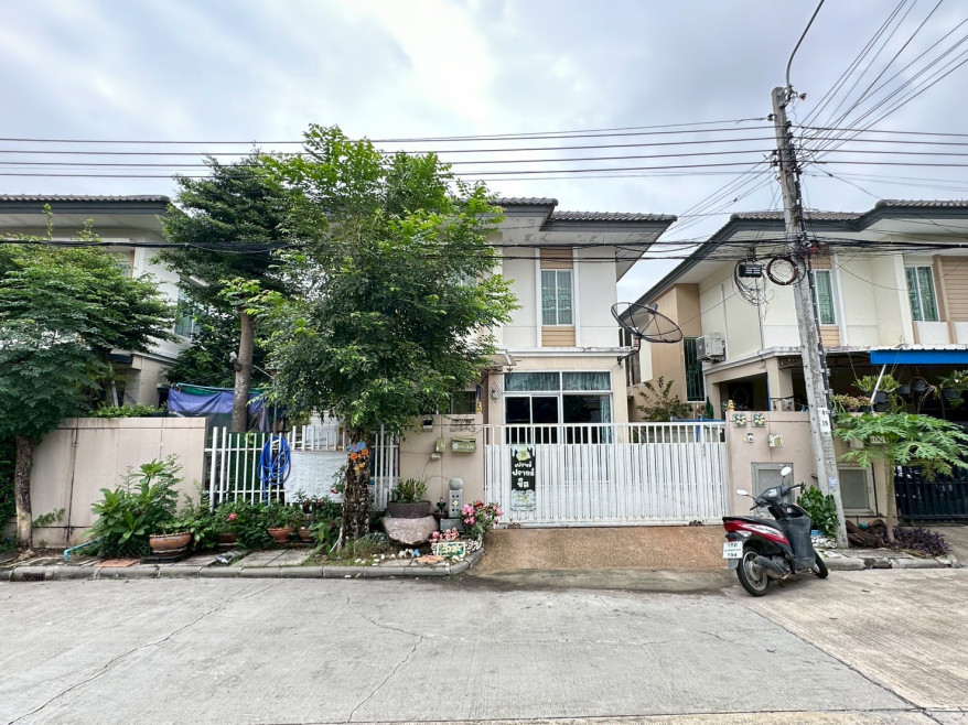 Single house Bangkok Lat Krabang Lam Pla Thio 2500000