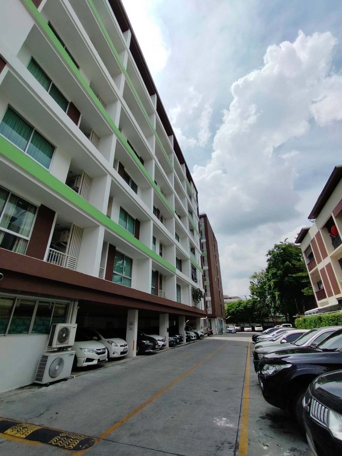 คอนโด เดอะนิช ไอดี ลาดพร้าว 130 กรุงเทพมหานคร บางกะปิ คลองจั่น 1950000