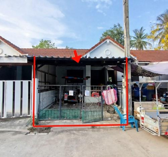 ทาวน์เฮ้าส์ บ้านบนเนิน ชลบุรี บางละมุง โป่ง 650000