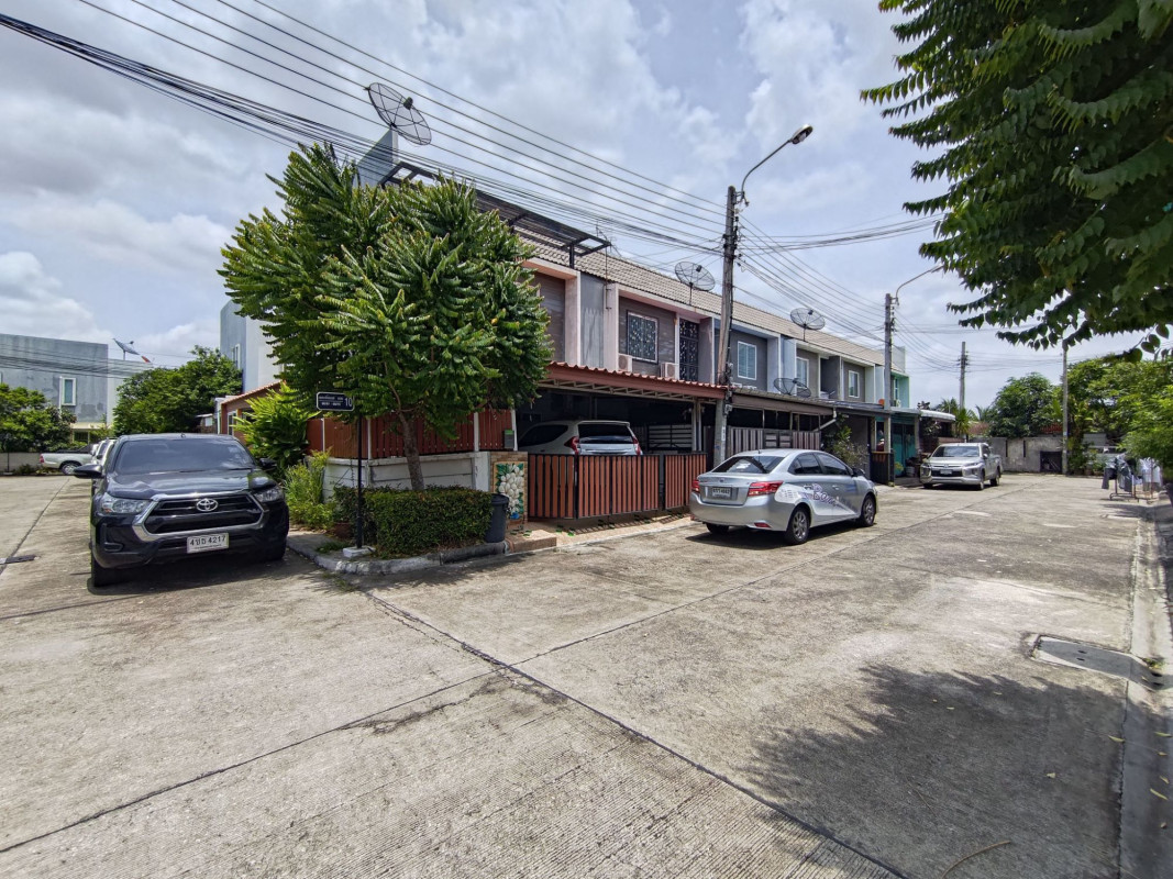 ทาวน์เฮ้าส์ นนทบุรี ปากเกร็ด บ้านใหม่ 1890000