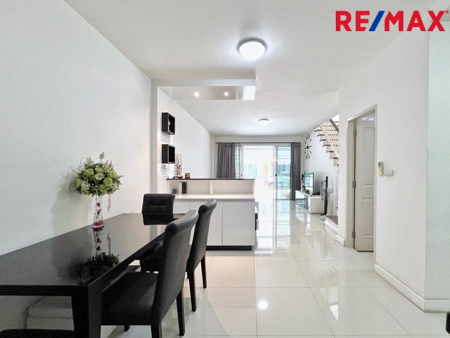 ทาวน์เฮ้าส์ Town Avenue กรุงเทพมหานคร บางกะปิ หัวหมาก 4390000