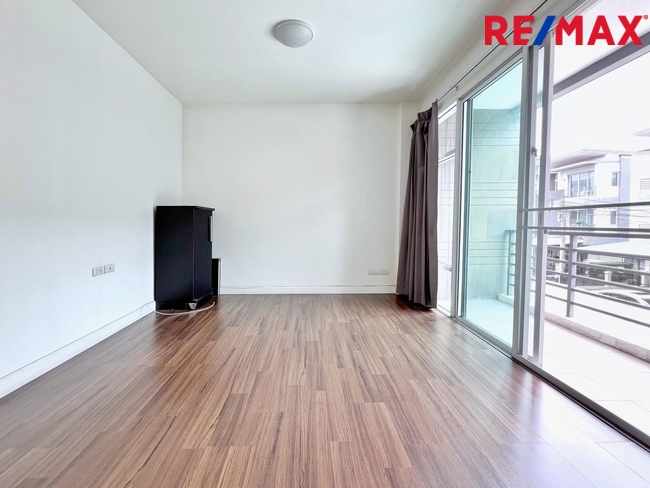 ทาวน์เฮ้าส์ Town Avenue กรุงเทพมหานคร บางกะปิ หัวหมาก 4390000