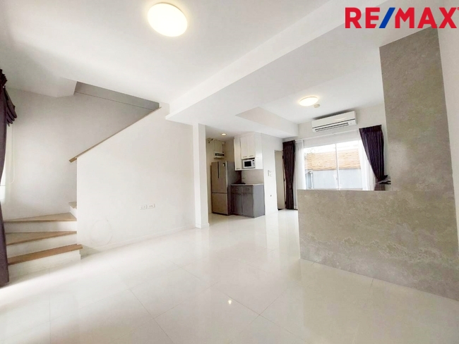 ทาวน์เฮ้าส์ วิลลาจจิโอ เพชรเกษม-สาย4 สมุทรสาคร กระทุ่มแบน สวนหลวง 2850000