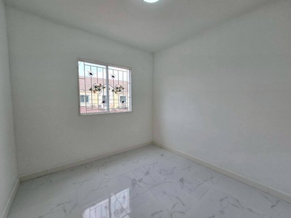 ทาวน์เฮ้าส์ นนทบุรี เมืองนนทบุรี บางไผ่ 2990000