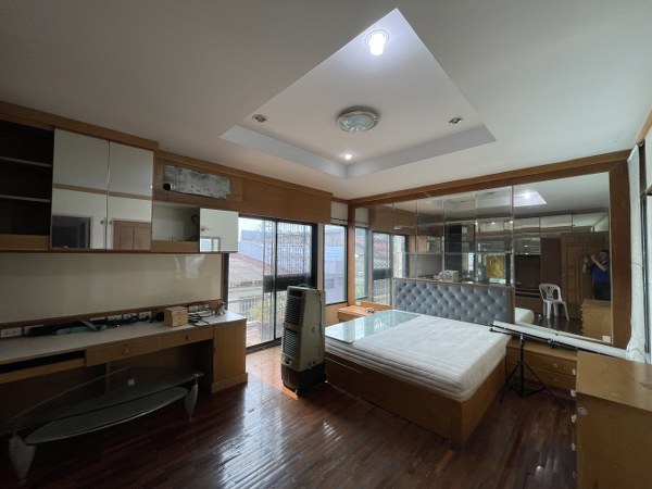 บ้านเดี่ยว ไทยศิริ ประดิษฐ์มนูธรรม กรุงเทพมหานคร วังทองหลาง วังทองหลาง 11900000