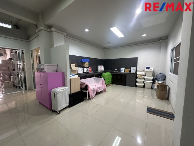 อาคารพาณิชย์ ธนบุรีคอมเพล็กซ์ กรุงเทพมหานคร บางขุนเทียน แสมดำ 12000000