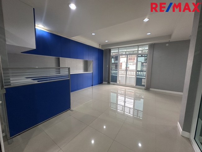 อาคารพาณิชย์ ธนบุรีคอมเพล็กซ์ กรุงเทพมหานคร บางขุนเทียน แสมดำ 12000000