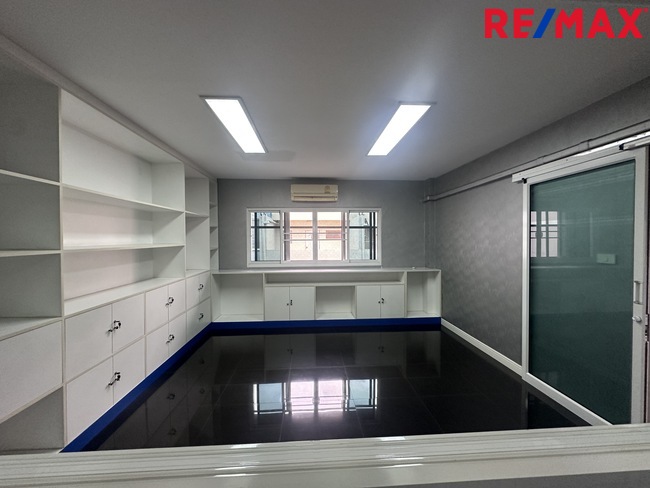 อาคารพาณิชย์ ธนบุรีคอมเพล็กซ์ กรุงเทพมหานคร บางขุนเทียน แสมดำ 12000000