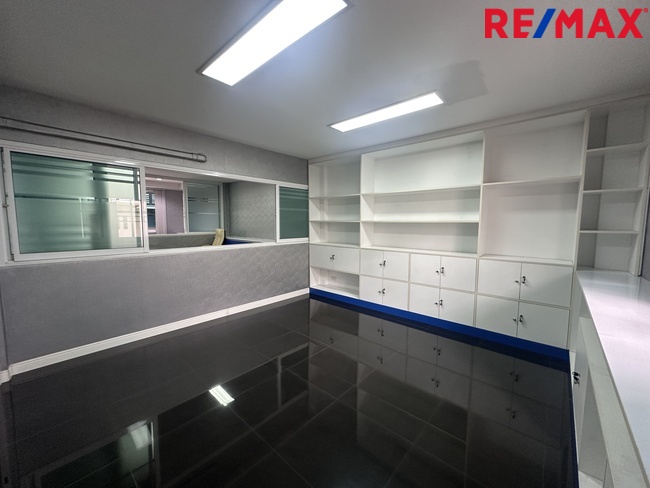 อาคารพาณิชย์ ธนบุรีคอมเพล็กซ์ กรุงเทพมหานคร บางขุนเทียน แสมดำ 12000000