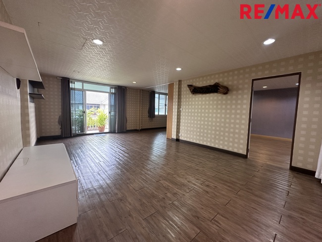 อาคารพาณิชย์ ธนบุรีคอมเพล็กซ์ กรุงเทพมหานคร บางขุนเทียน แสมดำ 12000000