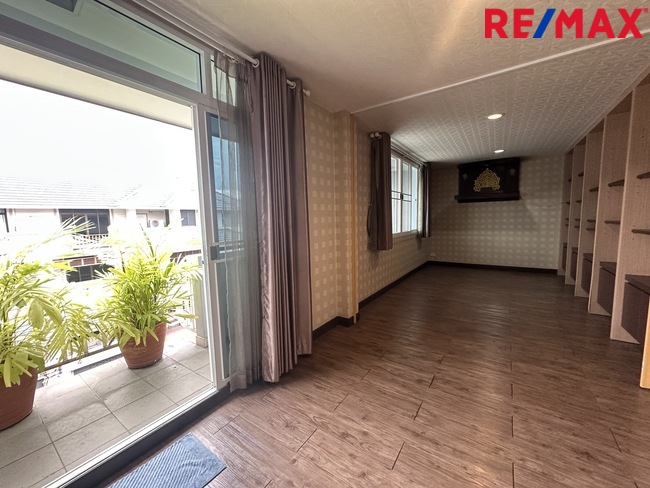 อาคารพาณิชย์ ธนบุรีคอมเพล็กซ์ กรุงเทพมหานคร บางขุนเทียน แสมดำ 12000000