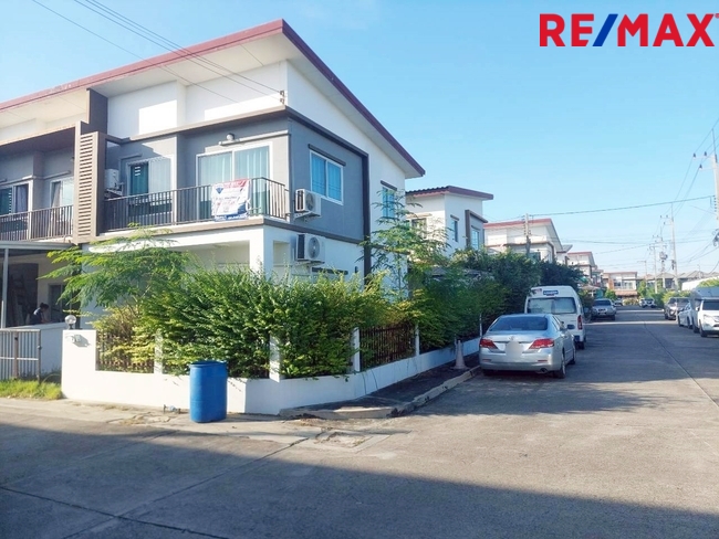 ทาวน์เฮ้าส์ เทอร์เรสพาร์ค สมุทรสาคร กระทุ่มแบน อ้อมน้อย 2550000