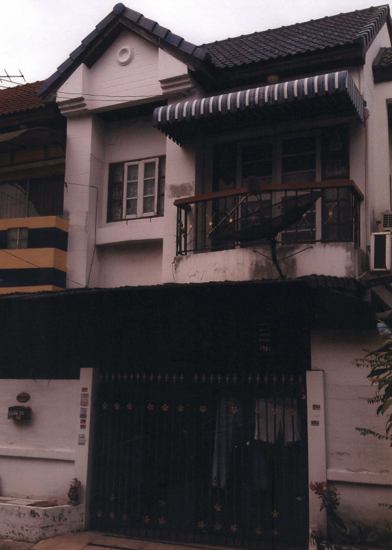 ทาวน์เฮ้าส์ นนทบุรี ไทรน้อย ไทรน้อย 812000