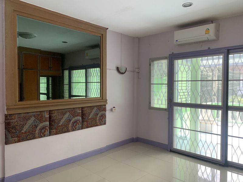 ทาวน์เฮ้าส์ พูนสินธานี 1 กรุงเทพมหานคร ลาดกระบัง คลองสองต้นนุ่น 2250000