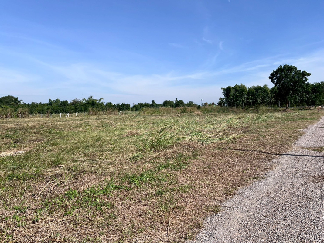 Residential land/lot Kanchanaburi Tha Muang Nong Tak Ya 990000