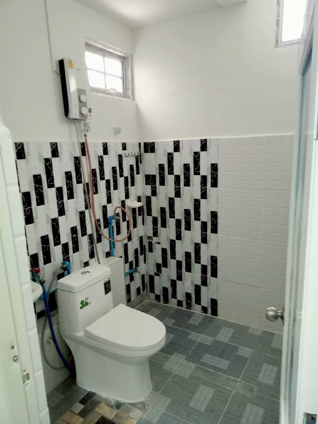 Residential land/lot Loburi Phatthana Nikhom Chong Sarika 4500000