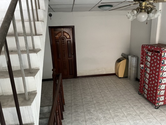 Commercial building Samut Prakan Phra Pradaeng Bang Phueng 5000000