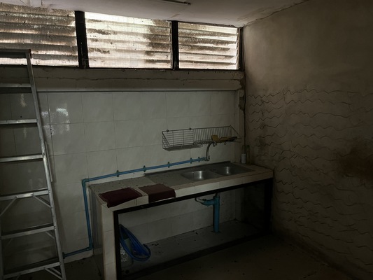 Commercial building Samut Prakan Phra Pradaeng Bang Phueng 5000000