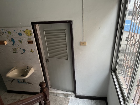 Commercial building Samut Prakan Phra Pradaeng Bang Phueng 5000000