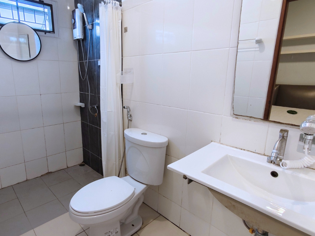 ทาวน์เฮ้าส์ นีโอทาวน์ ชลบุรี เมืองชลบุรี แสนสุข 3300000